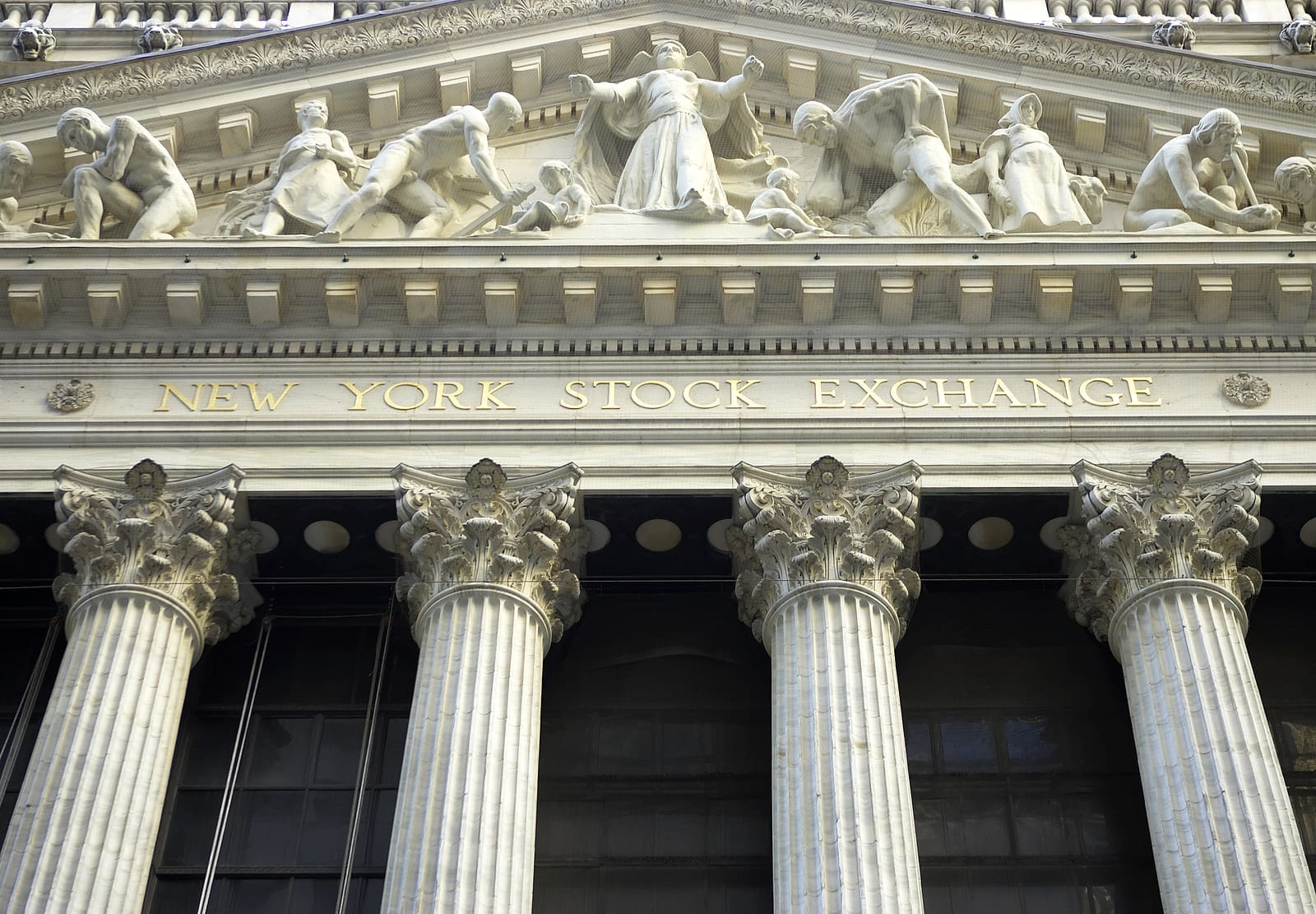 US Markets Rally - Near Record Highs - Oct. 20, 2025